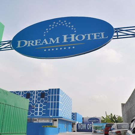 Hotel Dream World Las Piñas Extérieur photo